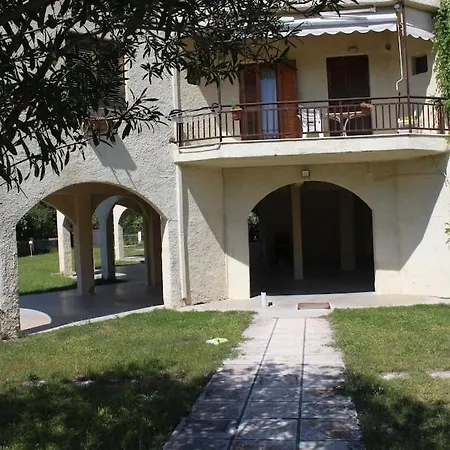 Vakantiehuis 50 Metres From The