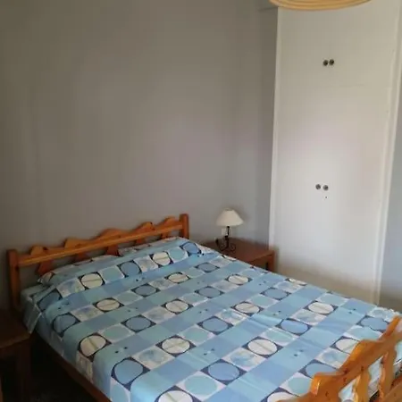 50 Metres From The בית נופש