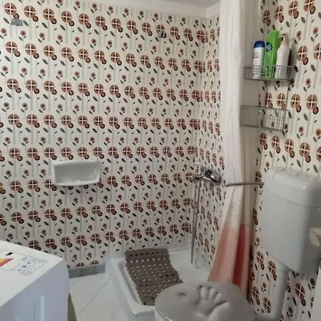 50 Metres From The בית נופש חניוטי