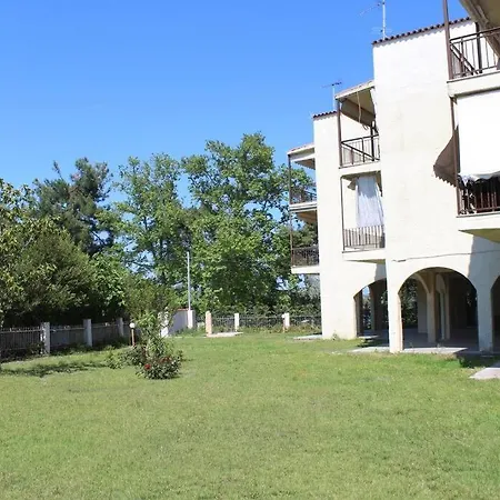 Vakantiehuis 50 Metres From The Hanioti
