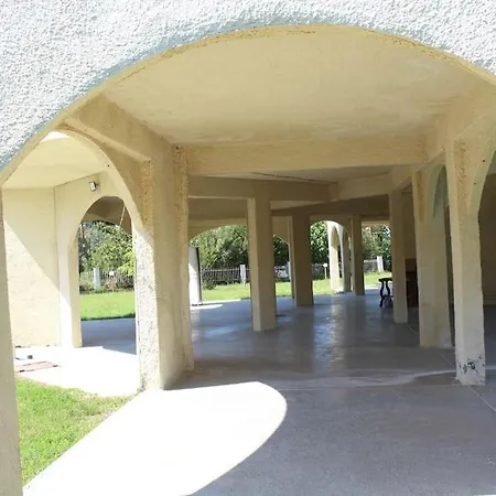 Semesterbostad 50 Metres From The *